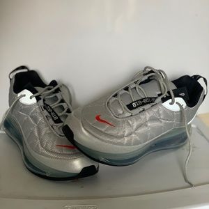 Nike Airmax 720-818